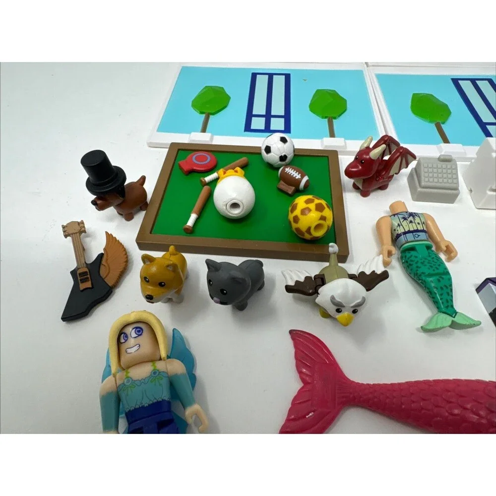 Large Mixed Lot Roblox Action Figures Character Toys With Accessories NO CODES